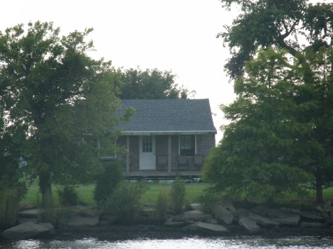 A get-away cabin along the river