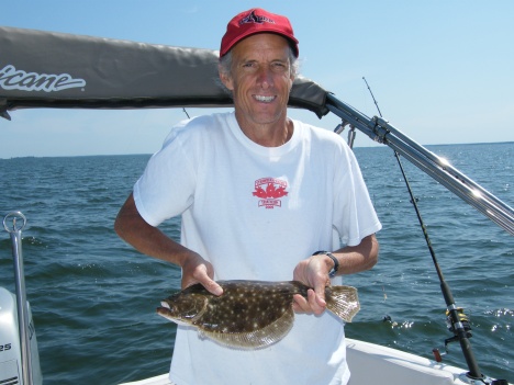 Tom caught the biggest and best eating fish - a 16.5 inch flounder.  This one we kept!  Way to go Tom!